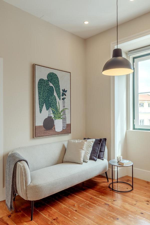 Sunny House - Bright 2 Bedroom Apartment W/ Office Lissabon Buitenkant foto